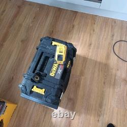 DeWalt 18V XR Wet & Dry Industrial Vacuum Cleaner Cordless Hoover Construction