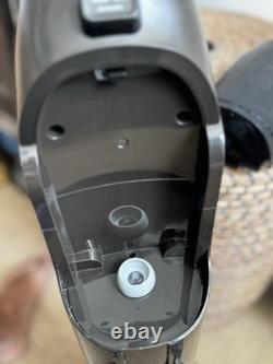 Eureka NEW400 Wet and Dry Vacuum Cleaner Cordless Electric Mop Black