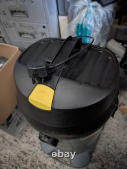 Karcher NT48/1 Wet and Dry Commercial Vacuum Cleaner Hoover 48L DELIVERY DAMAGED