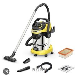 Kärcher WD6 Wet & Dry Vacuum Cleaner 1300W 30 Litres Car Nozzel Included