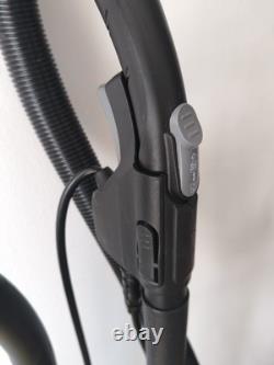 Karcher WD 3 Car Wet and Dry Vacuum Cleaner & Karcher SE4001 Carpet Cleaner