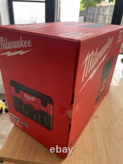 Milwaukee M18 VC2-0 Wet & Dry Vacuum Cleaner 4933464029 hoover