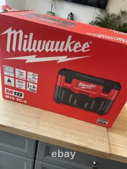 Milwaukee M18 VC2-0 Wet & Dry Vacuum Cleaner 4933464029 hoover