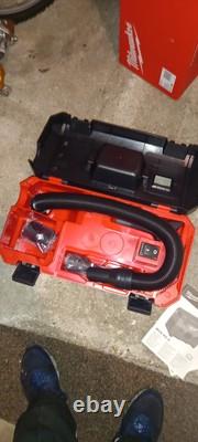 Milwaukee wet and dry vacuum cleaner