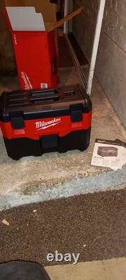 Milwaukee wet and dry vacuum cleaner