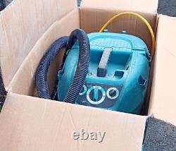 New Makita Wet Dry Vacuum Cleaner VC4210M 1000W Industrial Dust Extractor 110V