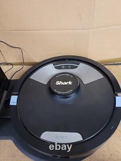Shark Matrix 2-in-1 Robot Vacuum Cleaner Wet/Dry RV2600WFEU 30 With Charger