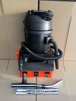 TMB Top P11 WD 11 litre Commercial Wet & Dry Vacuum Cleaner C/W Tools