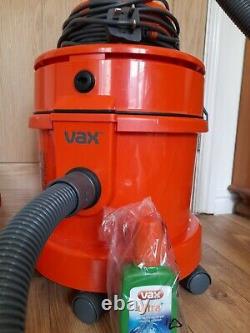 VAX WET & DRY MULTI SURFACE vacuum hoover cleaner