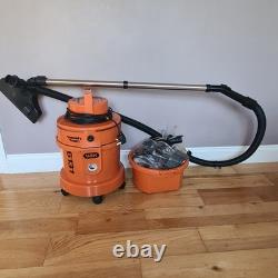 Vax 6131 T Multivax Wet & Dry Vacuum Cleaner Carpet Washer Very Good Condition